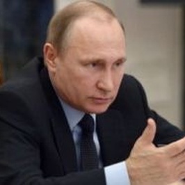 Путин отругал членов правительства за ситуацию в сфере строительства жилья